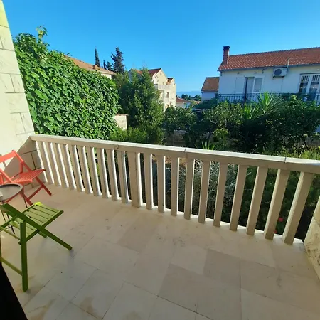 Pansion Drvo Bed & Breakfast