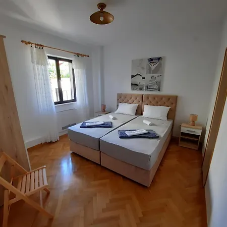 Frühstückspension Pansion Drvo Supetar
