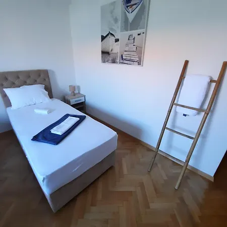 Pansion Drvo Frühstückspension Supetar