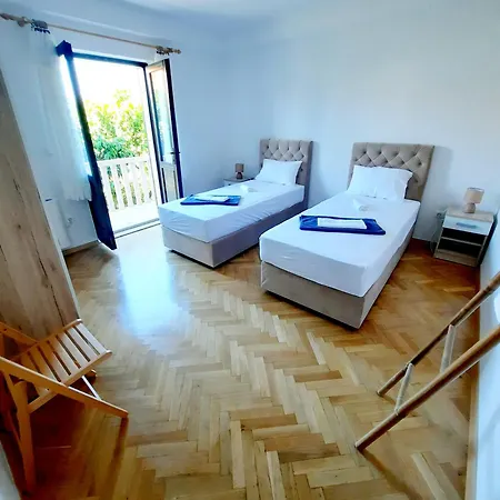 Pansion Drvo Frühstückspension Supetar