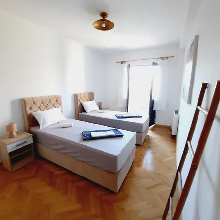 Pansion Drvo Frühstückspension
