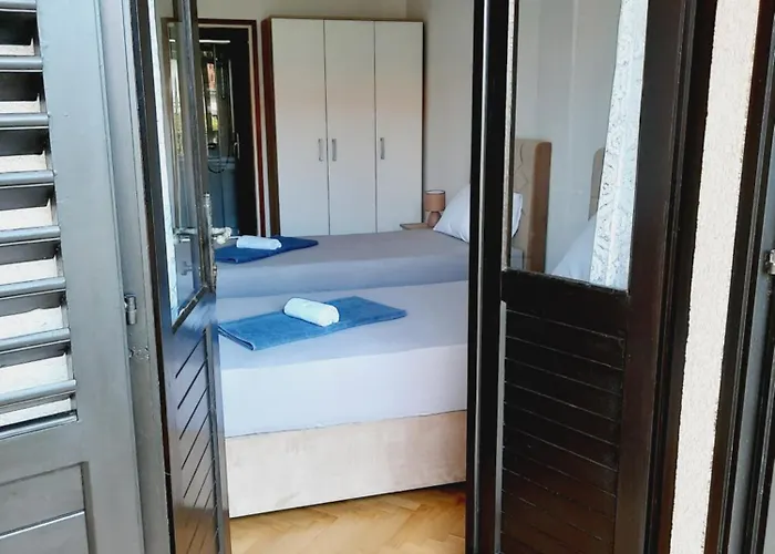 Pansion Drvo Oda ve Kahvaltı Supetar